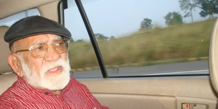 Discover the life and legacy of Lekh Tandon, a renowned Indian filmmaker and actor who directed iconic movies like Professor, Prince, and Agar Tum Na Hote. Learn about his contributions to Bollywood and television.