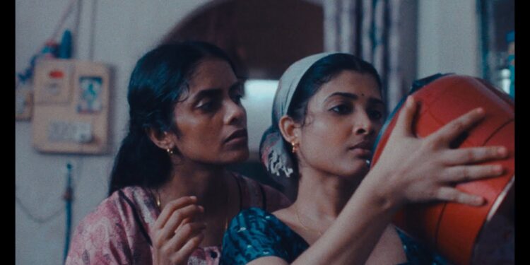 Explore Kapadia's breathtaking film—a profound study of Mumbai's contrasts, the human condition, and resilience amidst alienation. A cinematic masterpiece of solidarity.