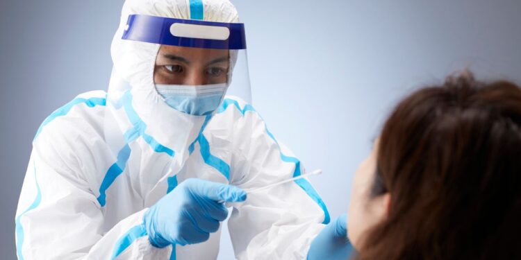 Beyond the lungs, COVID-19 accelerates vascular aging and heightens heart risks—especially in women. Discover why women are more vulnerable, the role of vaccination, and steps to protect cardiovascular health post-COVID.