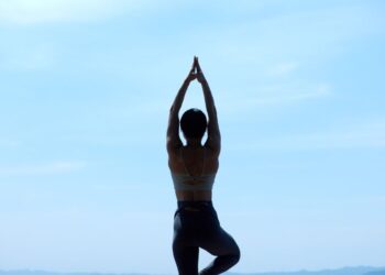 We often hear the phrase “take care of your mental health”, but what many people overlook is that one of the most powerful tools for doing so isn’t meditation, therapy, or a weekend getaway—it’s the ability to set healthy boundaries. Boundaries are like invisible fences for your mind and emotions. They protect your energy, preserve your peace, and help you live in alignment with your values. Without them, burnout, resentment, and constant stress can slowly creep in, leaving you feeling overwhelmed and disconnected from yourself.