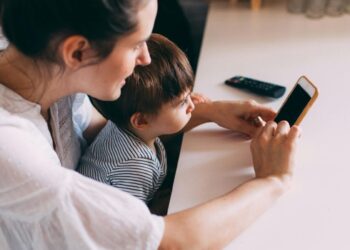 A reflective essay on how smartphones have quietly transformed human interaction, reading behavior, education, and daily life—questioning whether mobile technology truly represents progress or silent isolation.